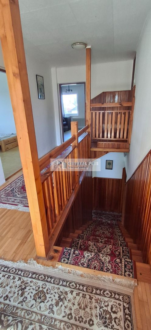 Ponúkame na prenájom 6 izbový rodinný dom v Nových Zámkoch z - 12