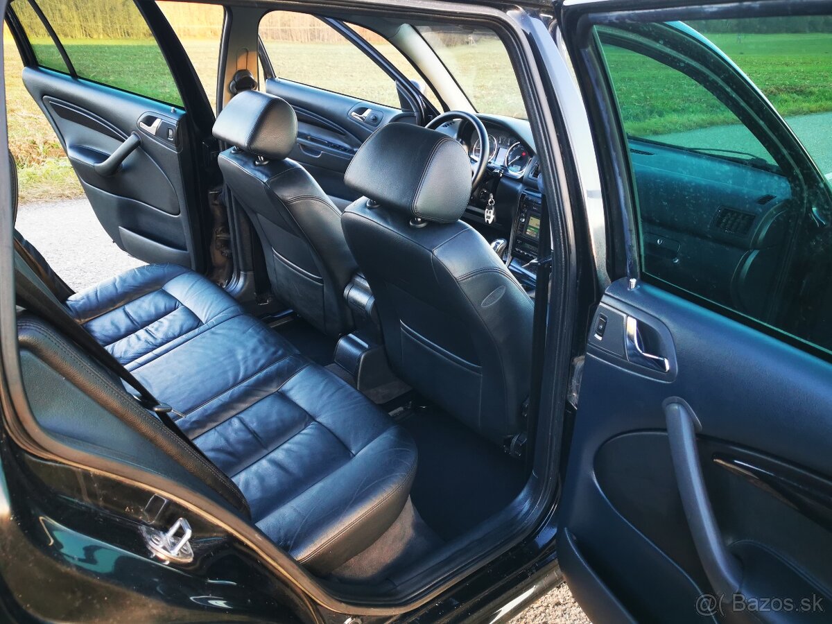 ŠKODA OCTAVIA COMBI 1.9TDI 96KW 131PS LAURIN&KLEMENT - 12