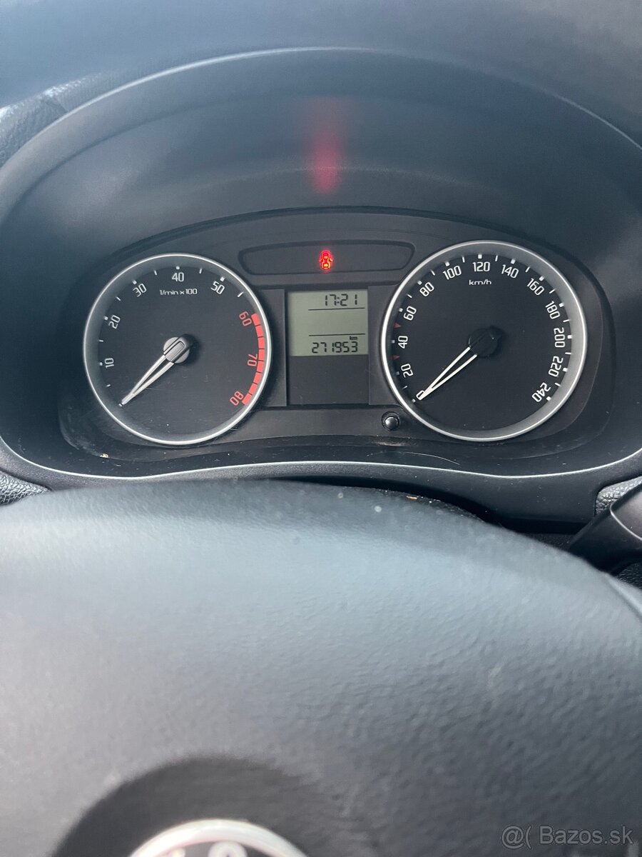 Škoda Fabia II 1.4 MPI - 12