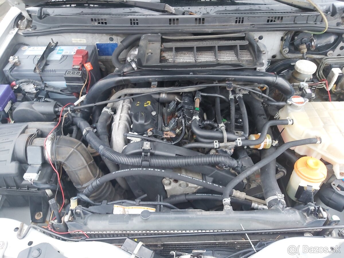 Suzuki Grand Vitara 2.0 TD ABS A/C - 12