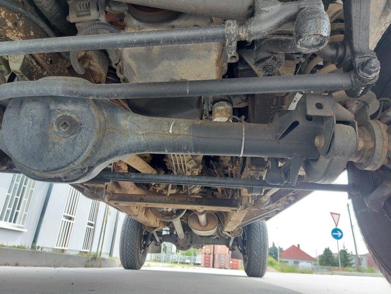 LANDROVER DEFENDER crew cab. 110 Last edition - 12