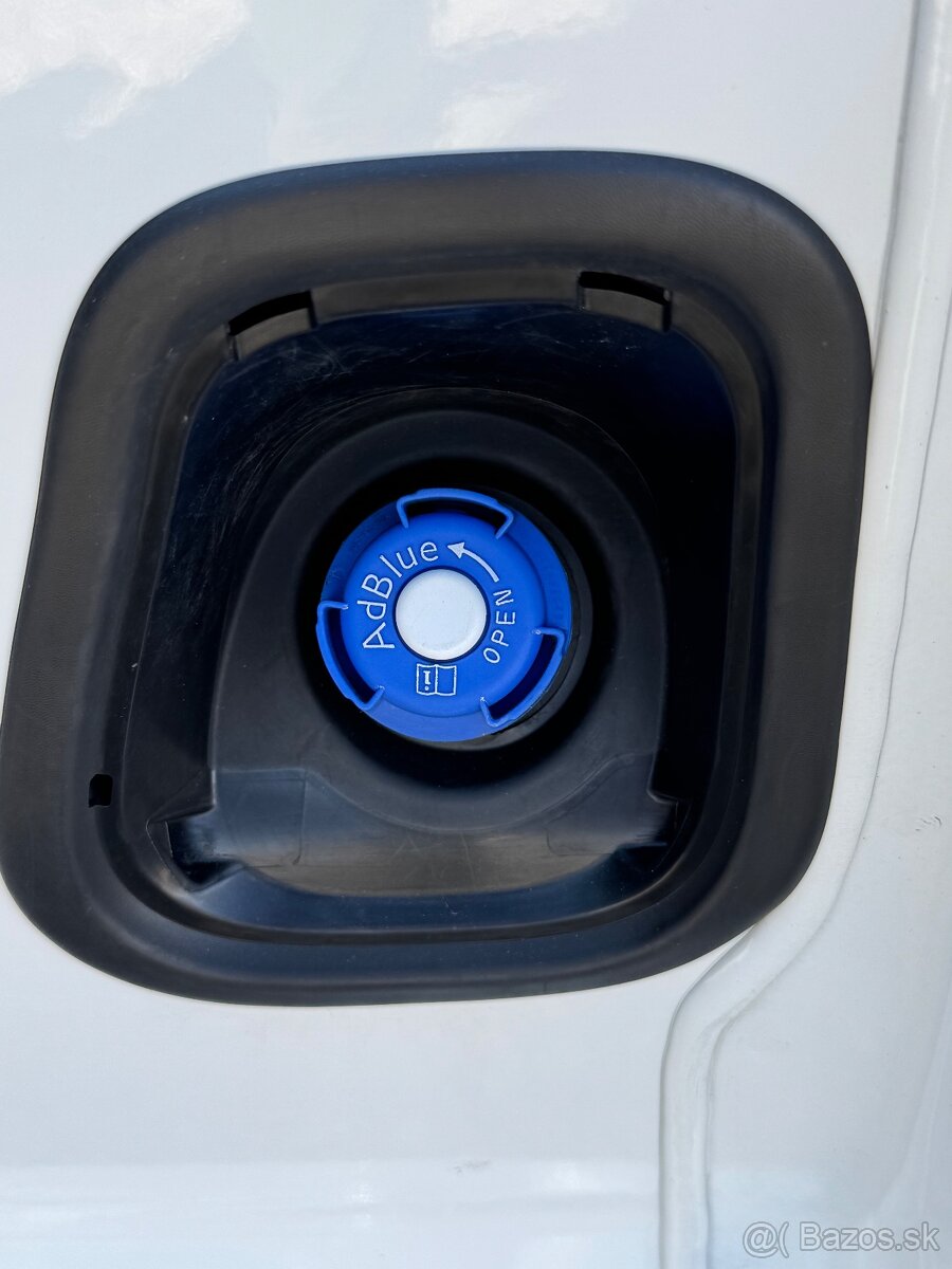 Peugeot Expert TRAVELLER - 12