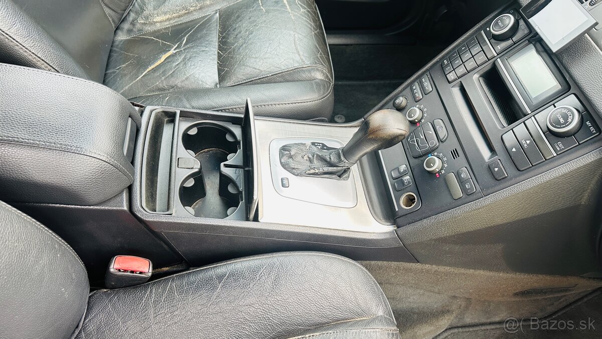 Volvo XC90 2.4 D 4x4 - 12