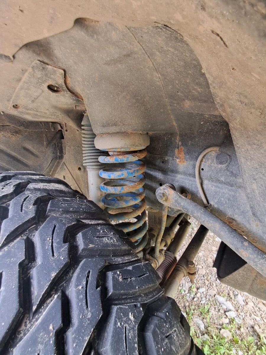 Predám Jeep Cherokee - 12