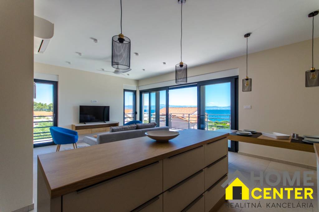 NA PREDAJ kamenná vila /400 m² / s výhľadom na more, ostrov - 12