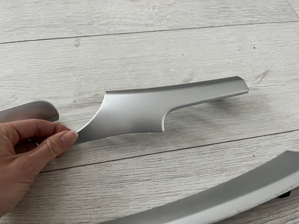 Diely interiér Škoda Superb 2 - 12