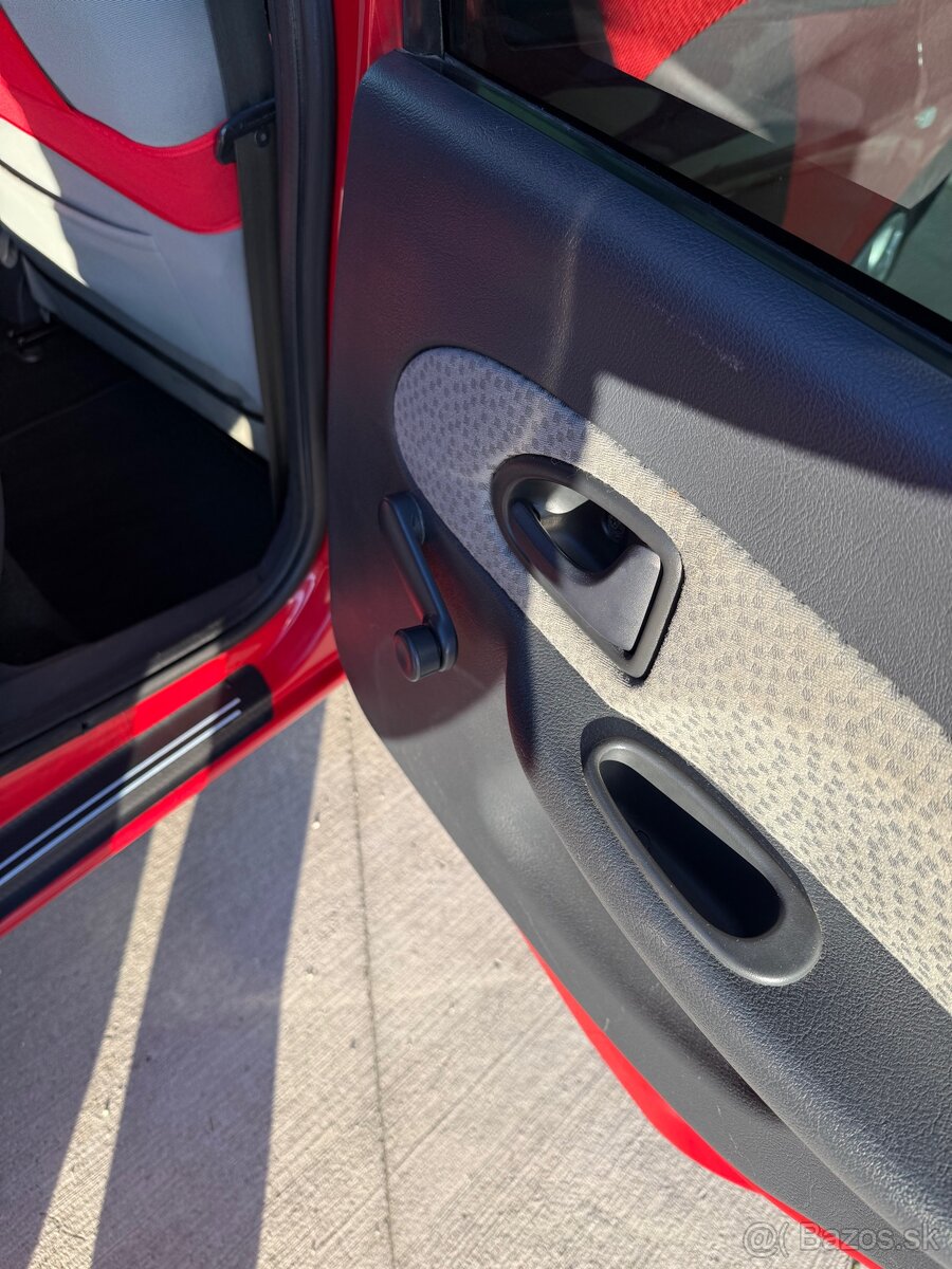 Renault Clio 1,2 43kw - 12