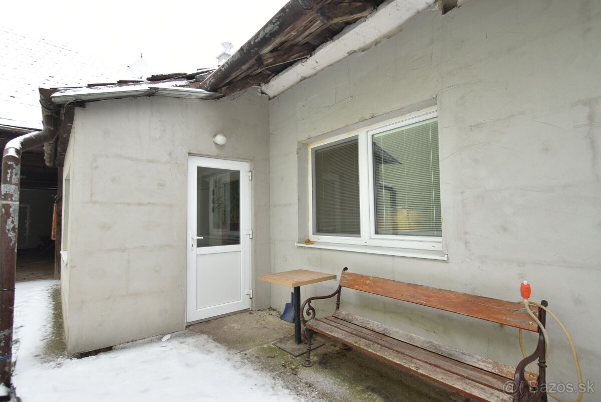 Víkendový dom na krásnom pozemku 2.934m2 - 12