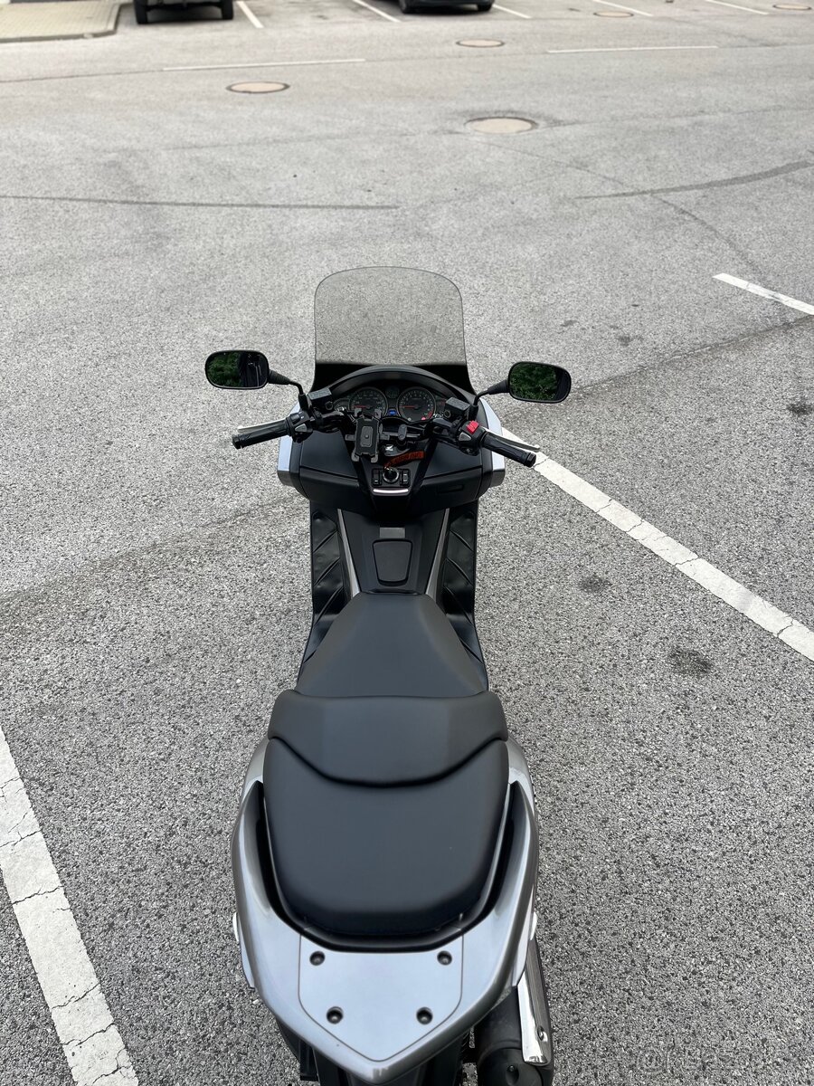 Honda Forza 300 - 12