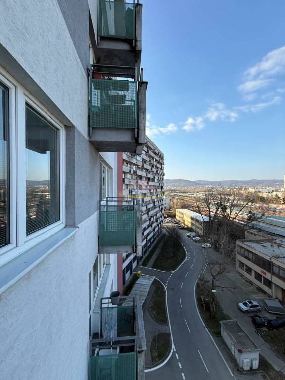 Predaj 2i bytu v Koloseu na Tomášikovej ul. - 12