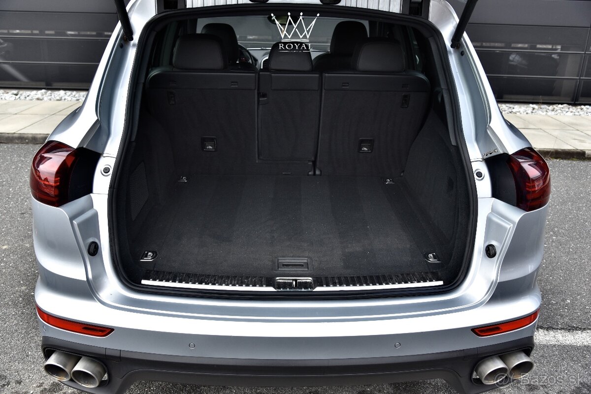 Porsche Cayenne S 4.2 V8 Diesel - 12