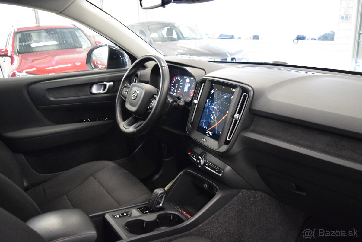 Volvo XC40 T2 MOMENTUM AUTOMAT-DPH 2022 - 12