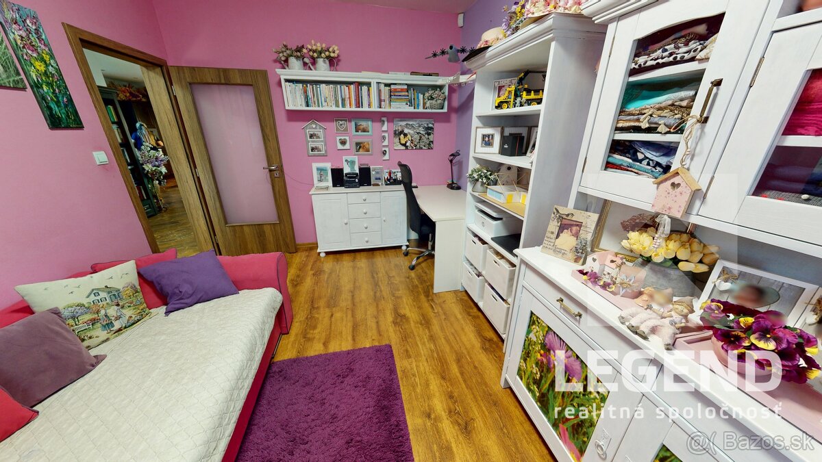 Novostavba RD A. Kochanovce - 3i+1, 650m2, garáž, záhrada - 12