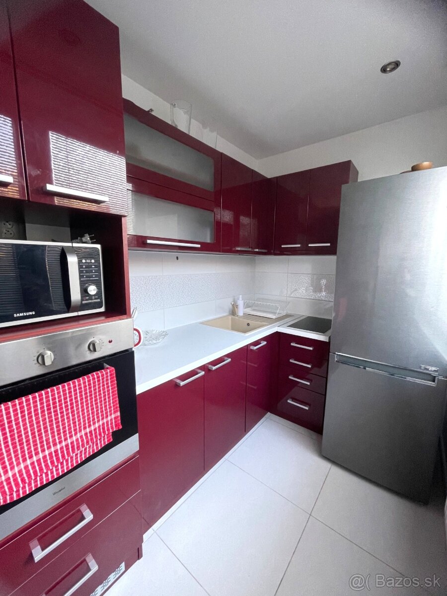 Prenájom: 2 izbový byt blízko centra Levíc - 12