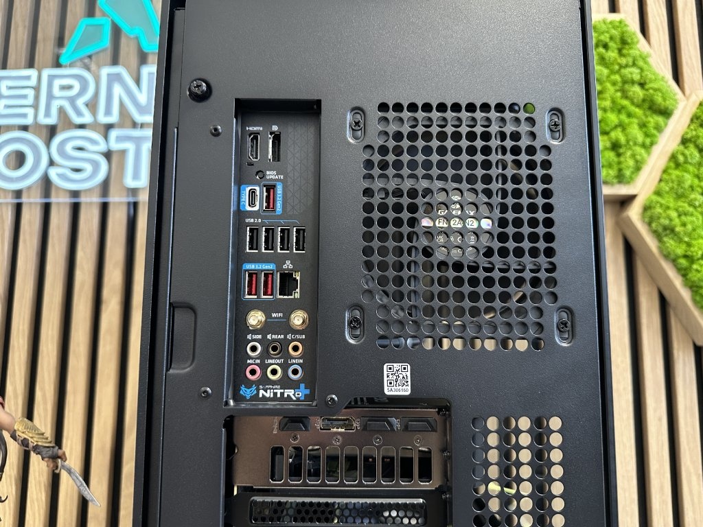 ◼️Ryzen 7 9800x3D•RTX 5080 16GB•32GB RAM, 2TB SSD•1000W - 12