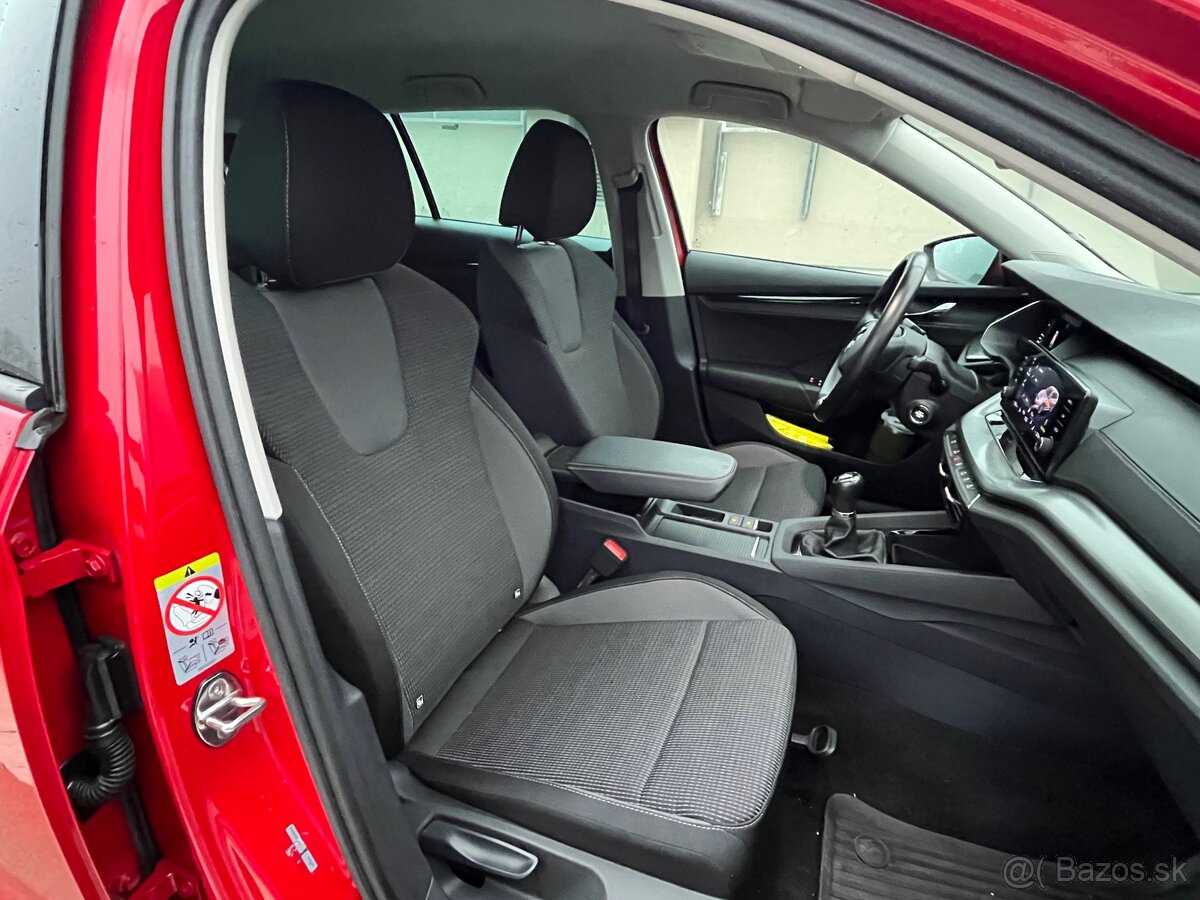 Škoda Octavia Combi – TOP STAV - 12