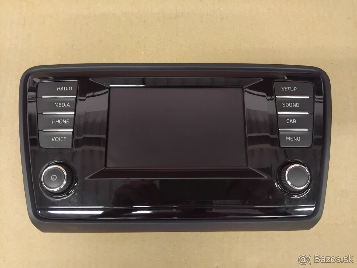 autorádio Octavia 3 - displej, čítačka - 12