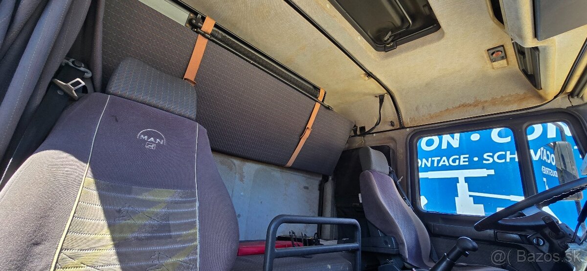 MAN 33.464 s rukou - 12