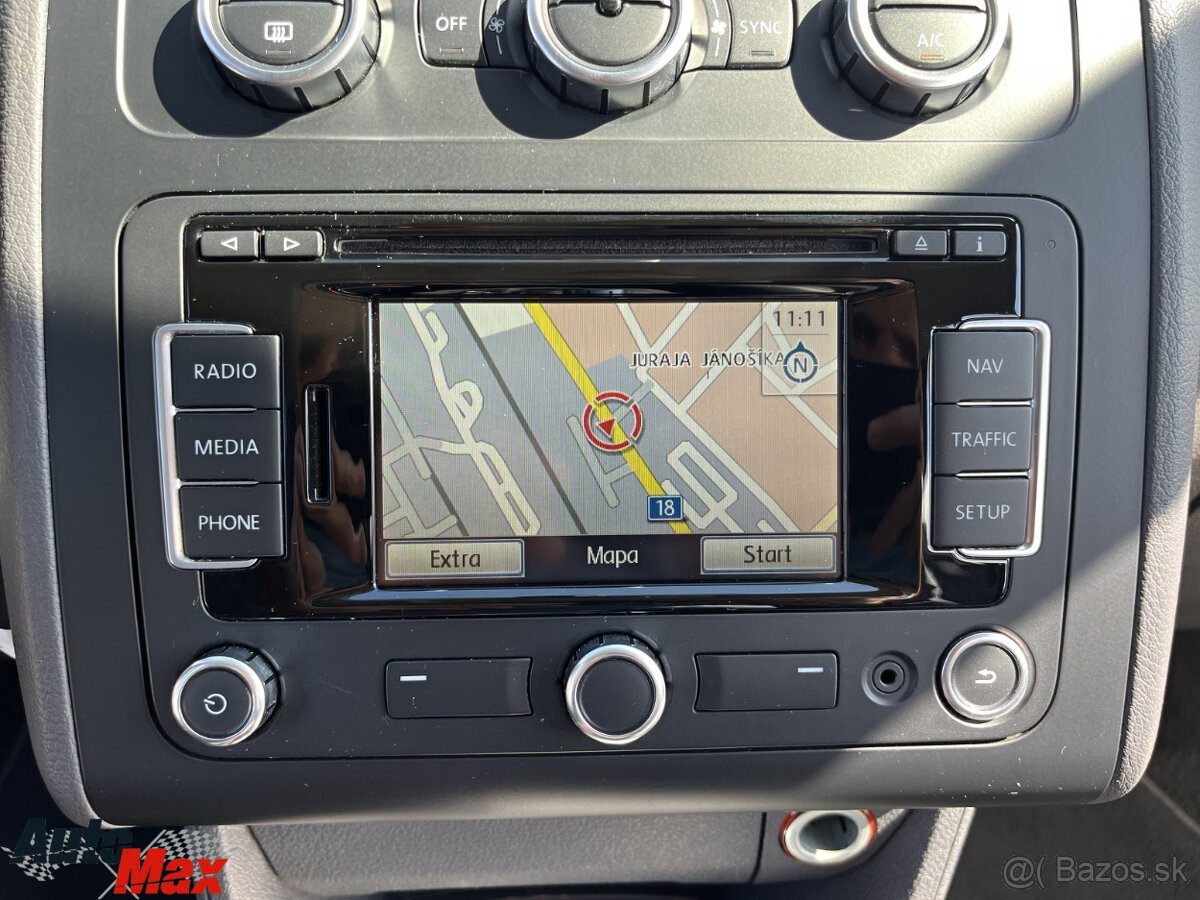 Volkswagen Touran 1.6 TDI highline DSG - 12