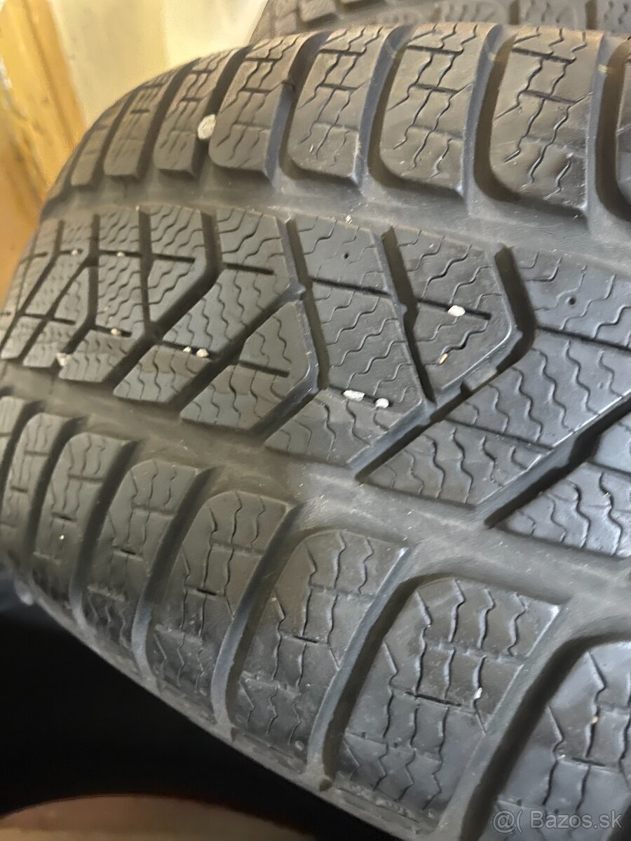 zimne pneumatky 215/60r16 - 12