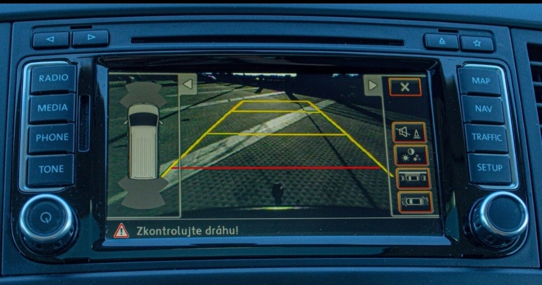 Volkswagen Multivan 2.0 TDI Highline DSG 7 - 12