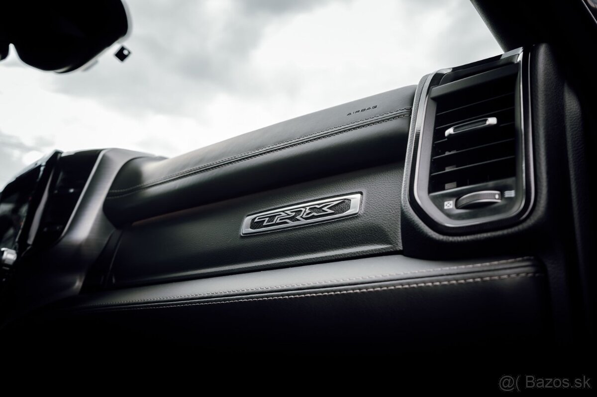 DODGE RAM TRX 6.2 HEMI V8 2022 - 12