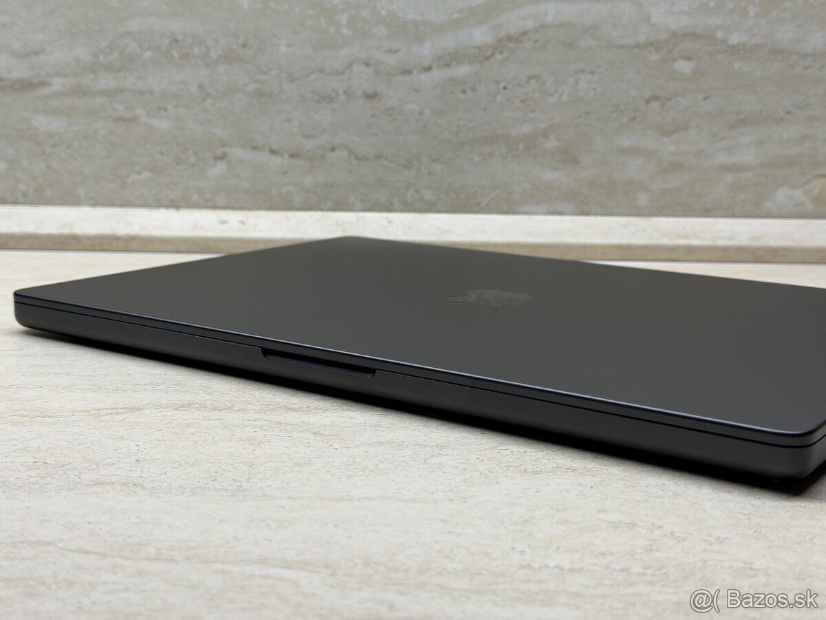 MacBook Pro 16" M3 Pro 12-CPU 18-GPU, 18GB, 512GB - 12