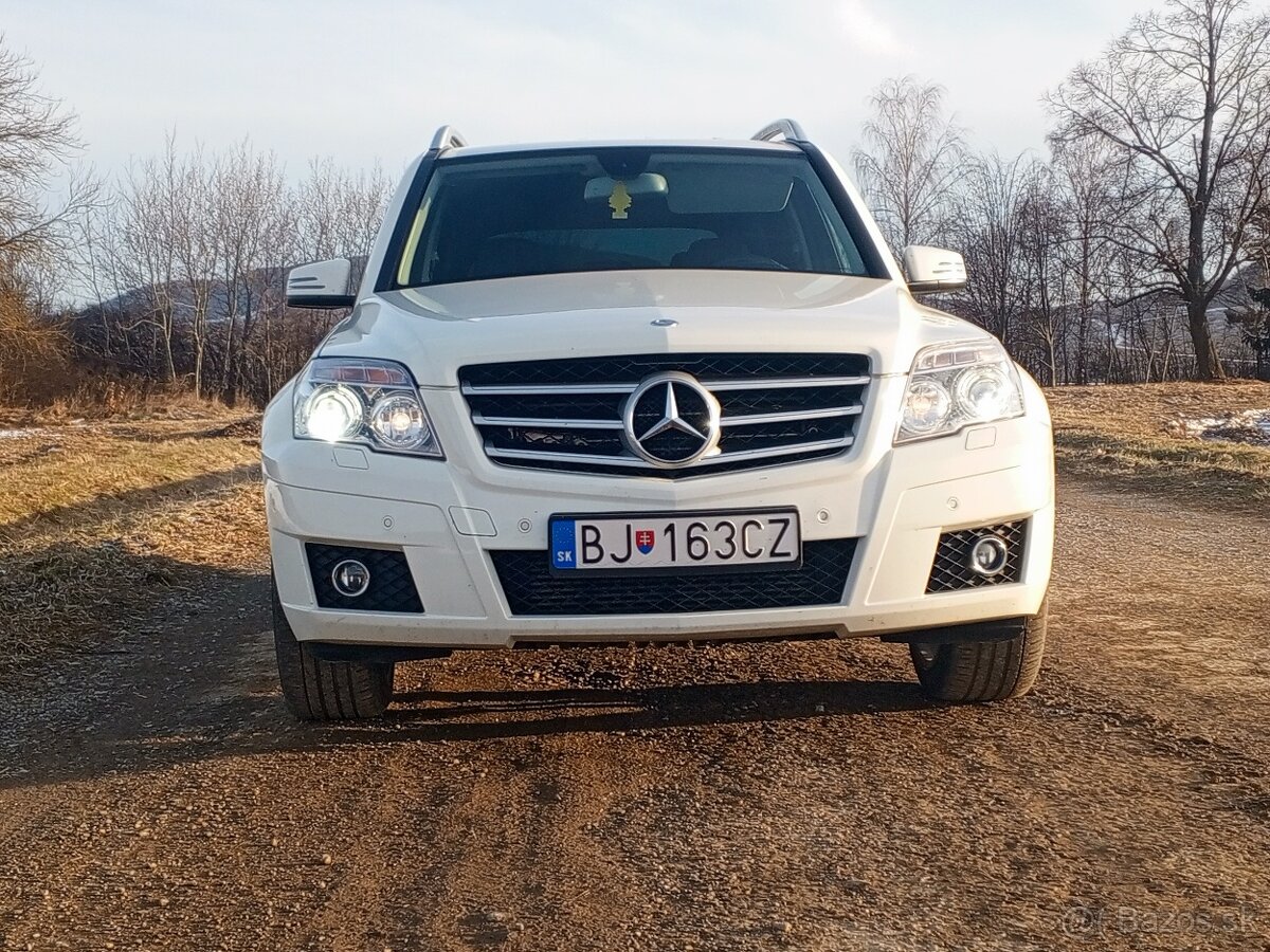 GLK 320 V6,4Motion 3.0,165Kw,225 koní,205000km - 12