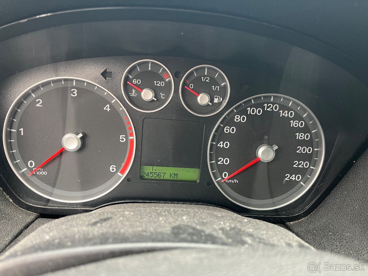 Ford Focus Combi 1.6TDCI - 12