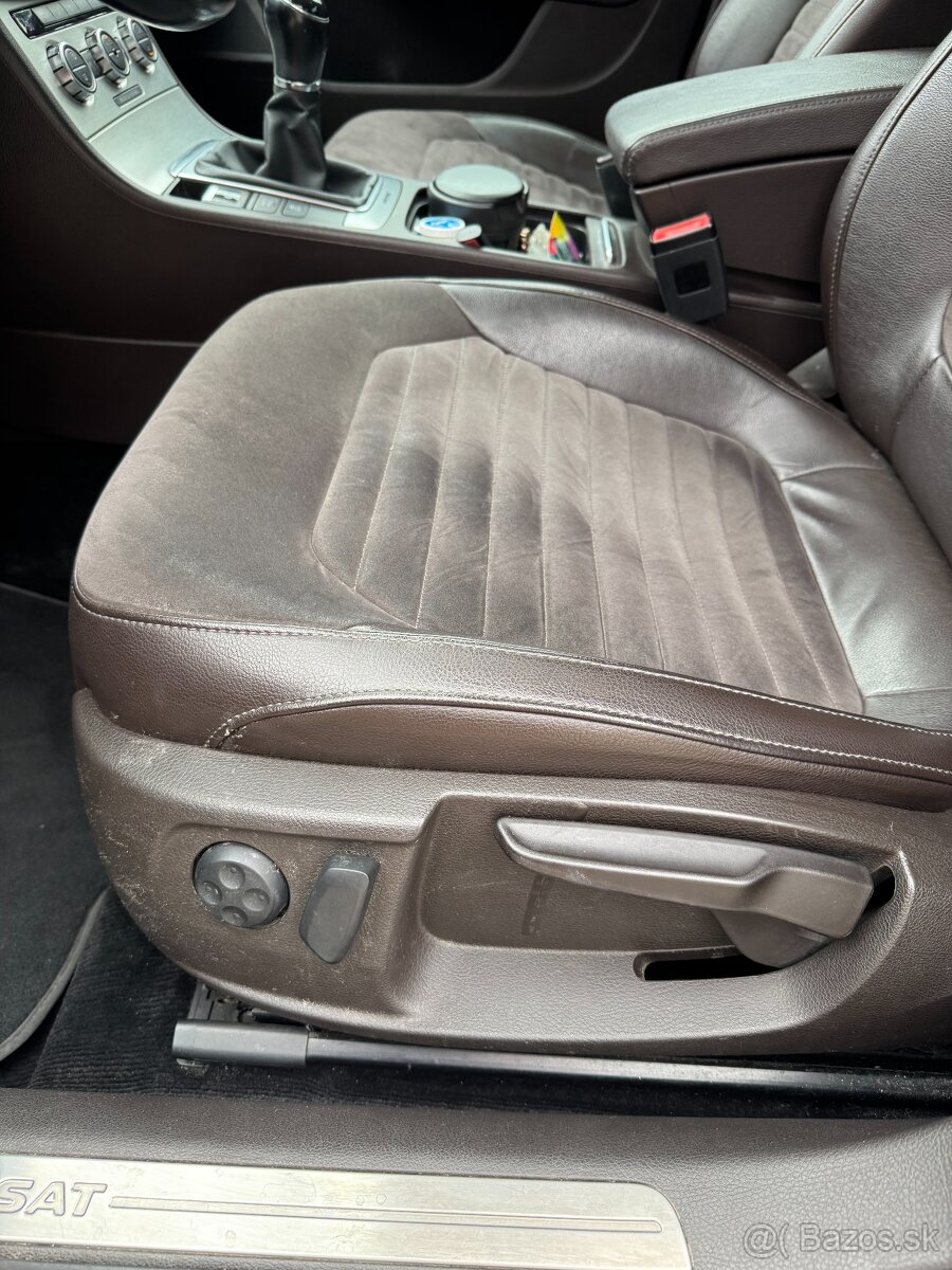 Volkswagen Passat 2.0 TDI BMT Comfortline 4MOTION Business - 12