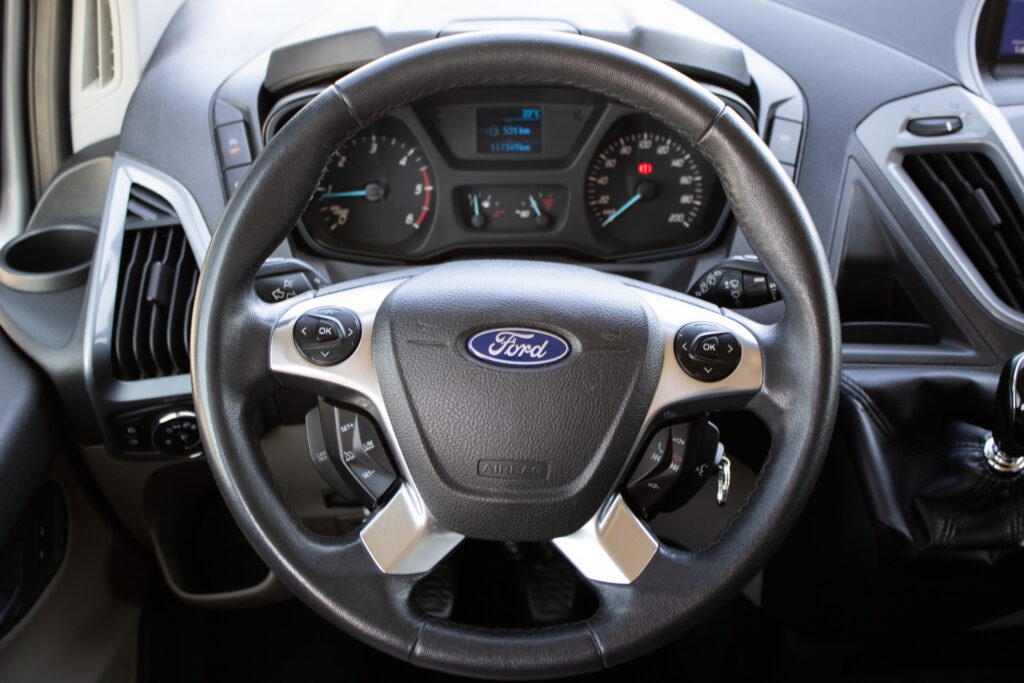Ford Tourneo Custom 2.2 TDCi Titanium 114kW (2015) - 12