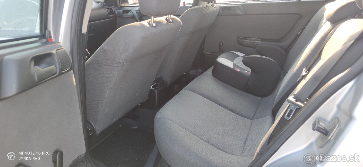 Opel Astra g 1.4 benzín 2009 rok - 12