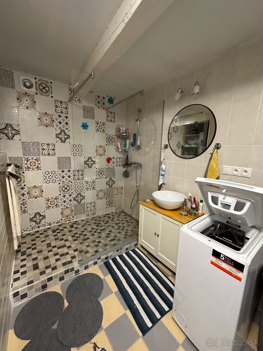 Na predaj rodinný dom v Medveďove - 12