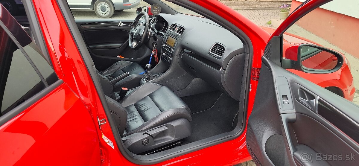 Volkswagen Golf VI GTD 2.0TDI - 12