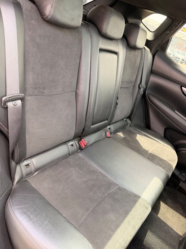 Nissan Qashqai dCi 130 N-Connecta - 12