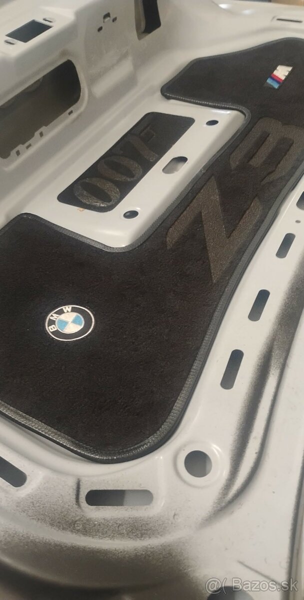 Predám tapacir zadnej kapoty na BMW Z3 - 12