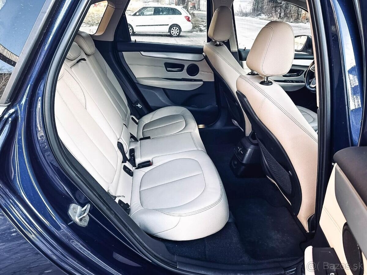 BMW Rad 2 Active Tourer 2 218d Luxury Line A/T - 12