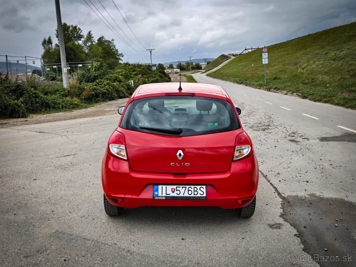 Predám Renault Clio 1,2 53.000km - 12