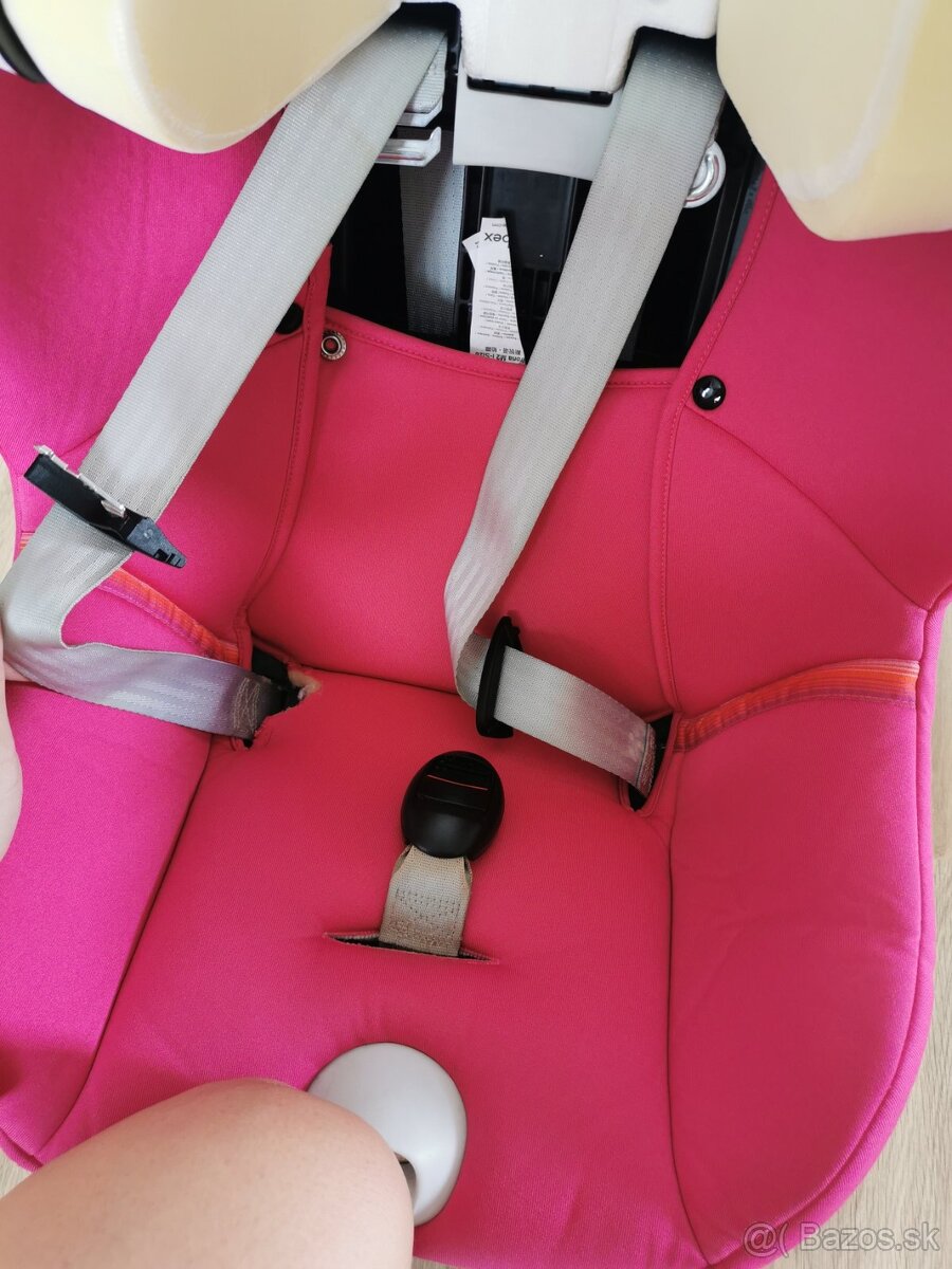 Autosedačka Cybex sirona M2 i-size
- 12