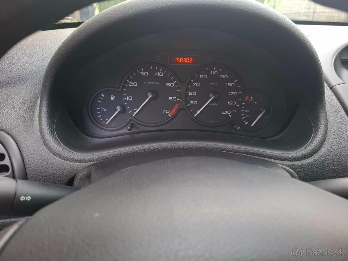 Peugeot 206 - 12