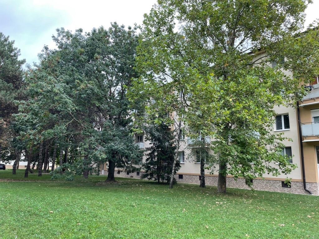 Predaj 3 izbového bytu Bratislava - 12