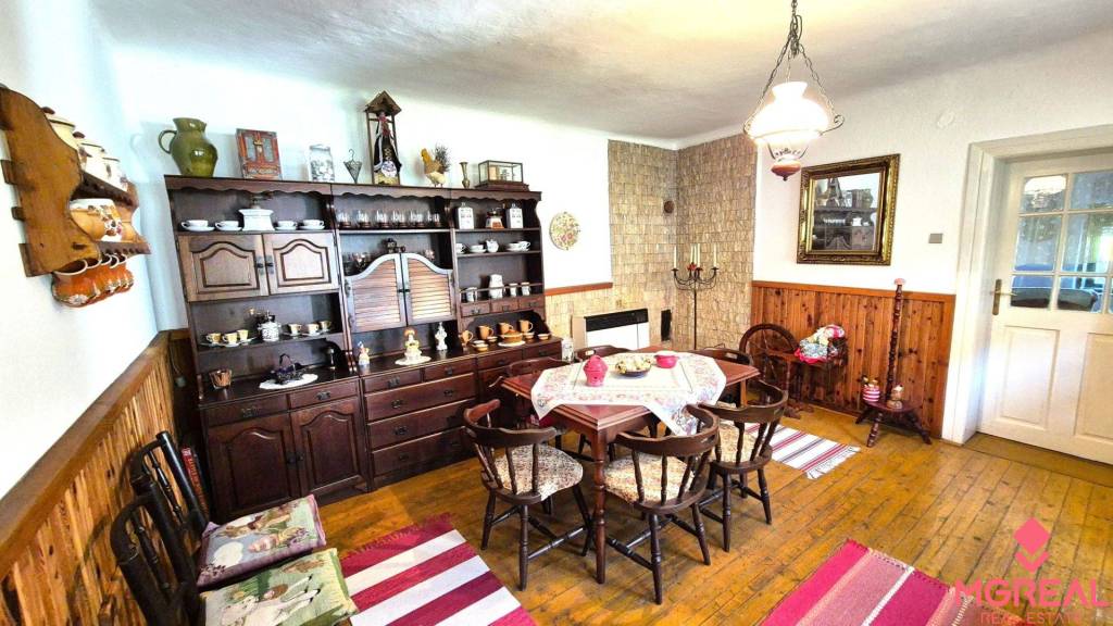 Predaj - chalupa - rodinný dom Tesáre - 12