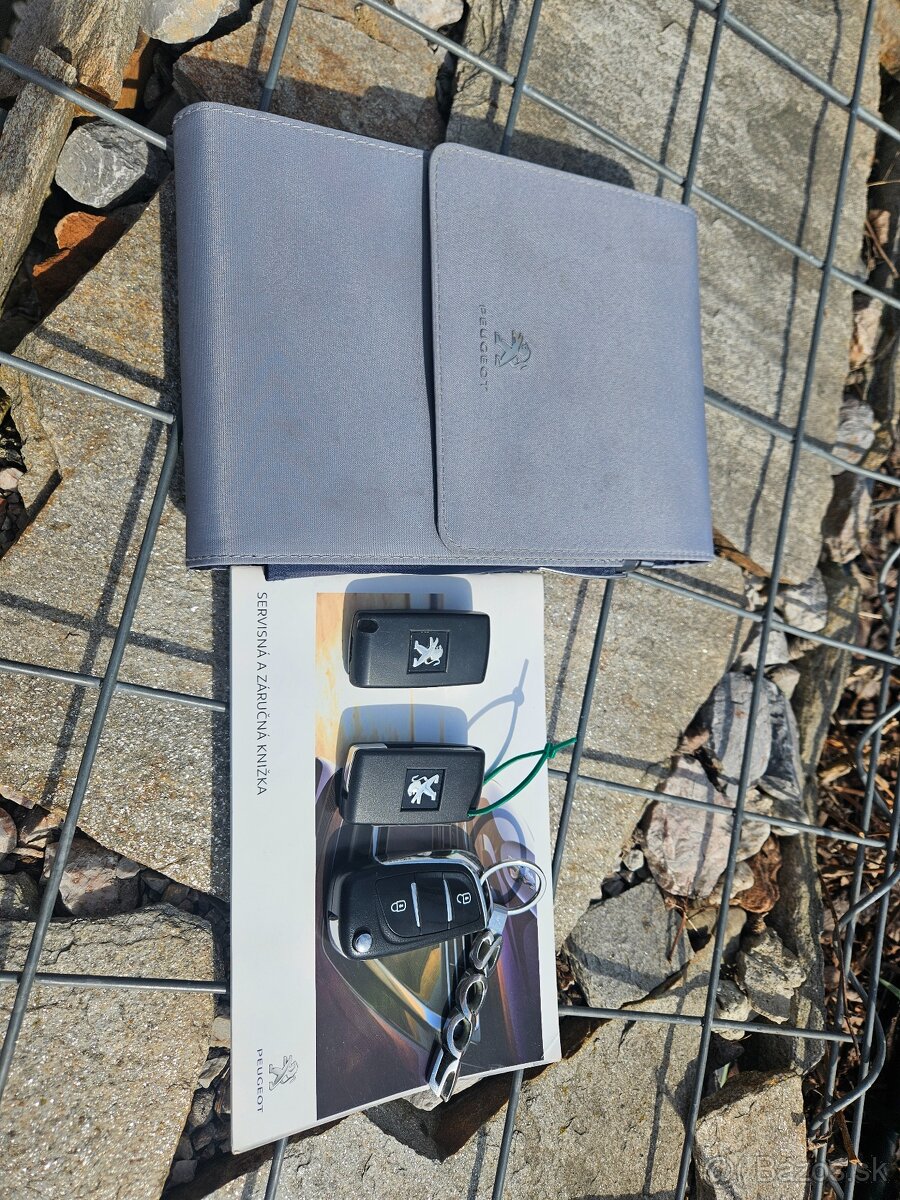 Peugeot 5008 1,6hdi, 84kW - 12