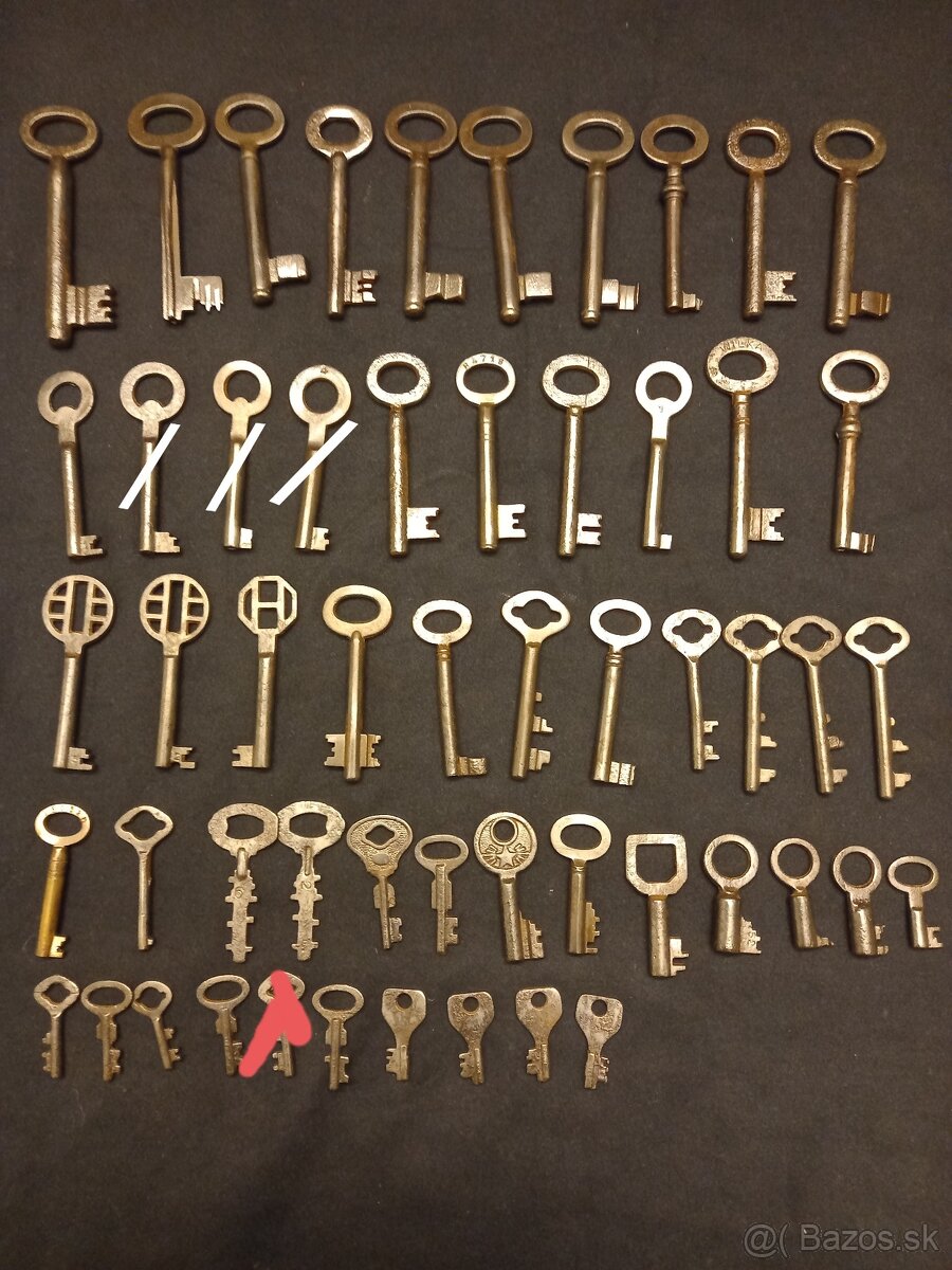 Kovanie železné starožitné,staré kľúče a iné. - 12