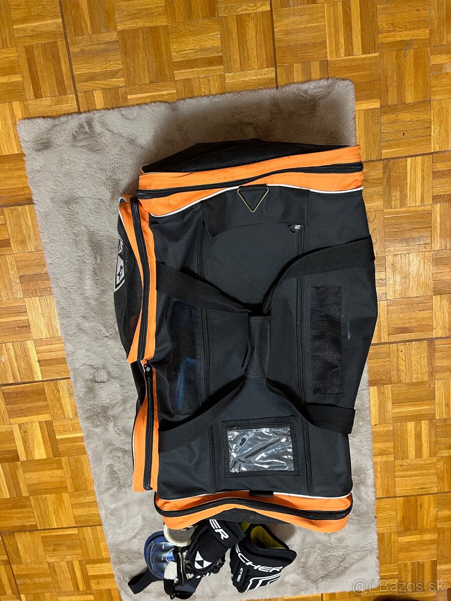 Hokejová výstroj - 12