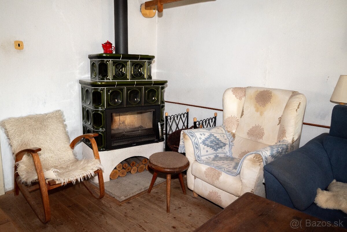 Dvojgeneračná chalupa v srdci Myjavských kopaníc - 12