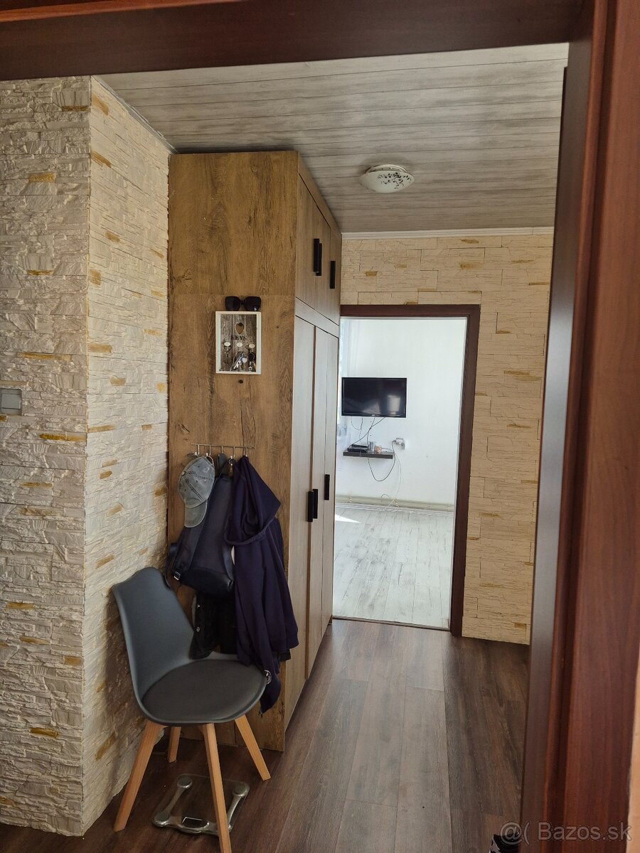 REZERVOVANE - Na predaj rodinný dom s veľkým pozemkom 3820 m - 12