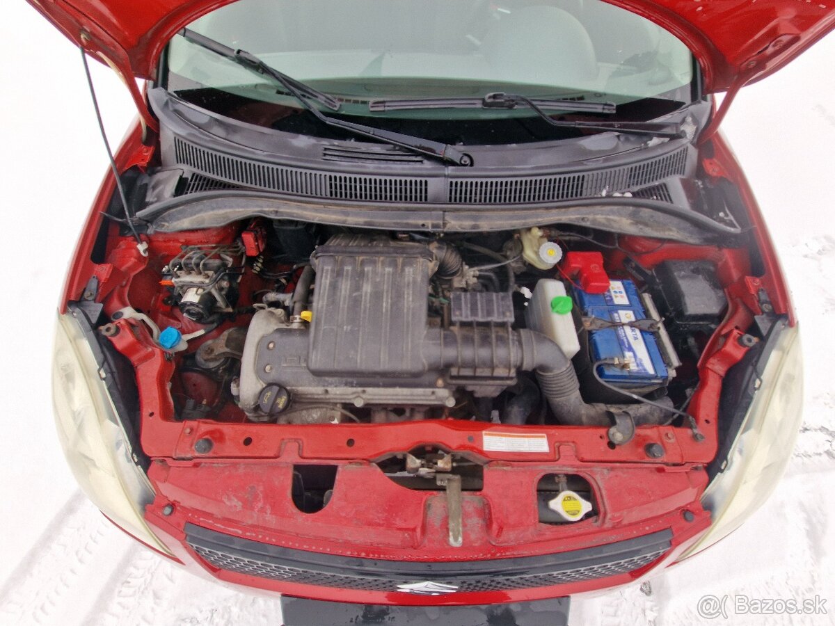 Suzuki Swift 1.3 Benzín - 12