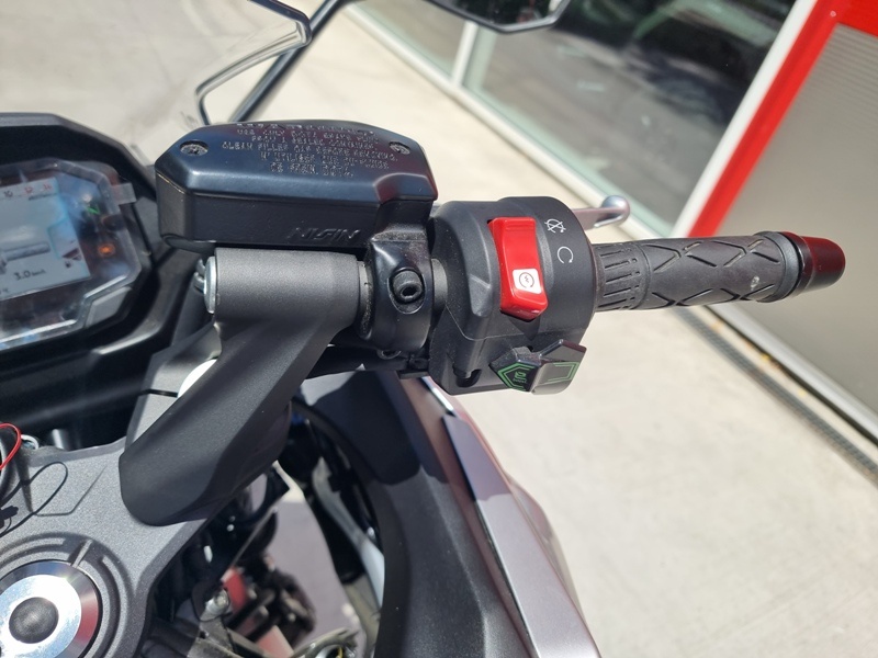 Kawasaki Ninja7 Hybrid - 12