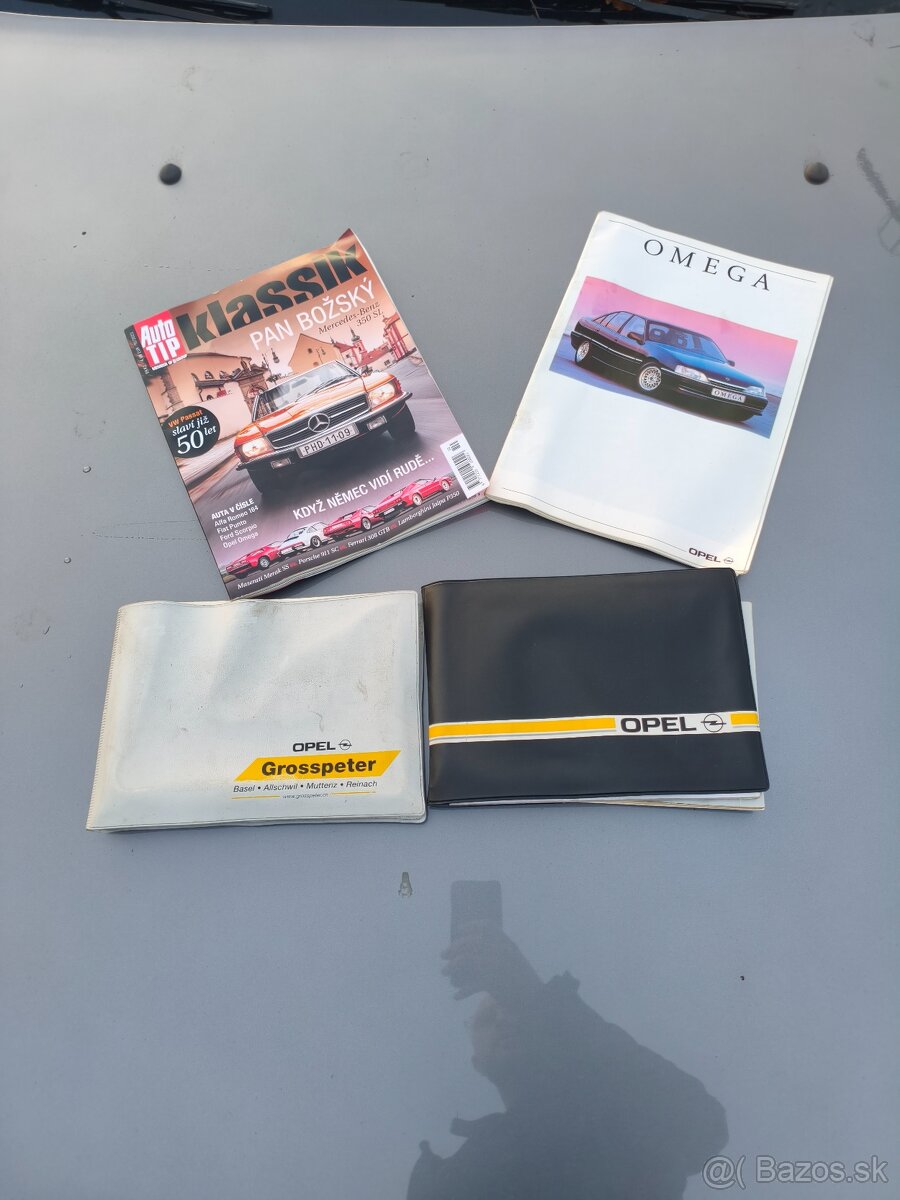 Opel Omega A 3000 - 12